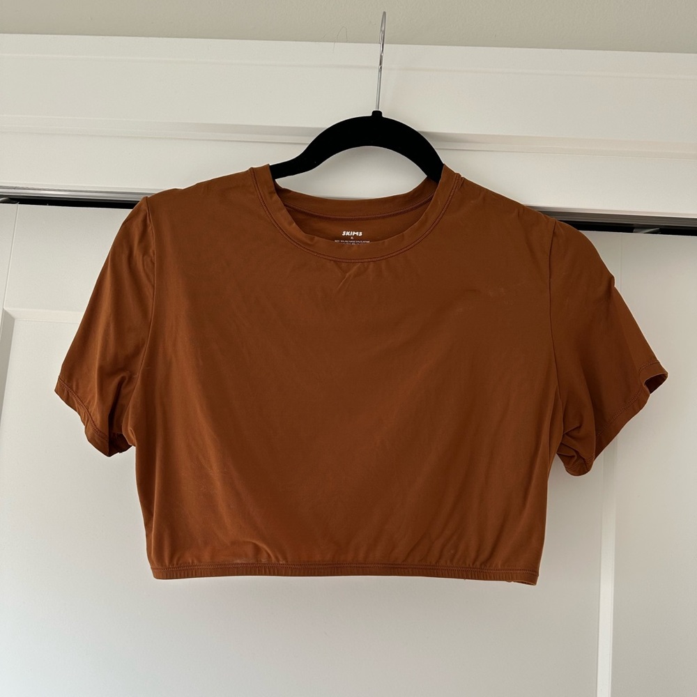 SKIMS Fits Everybody Super Cropped T-Shirt
